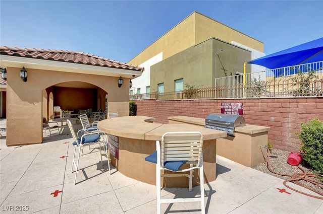 8409 Insignia Avenue 102, Las Vegas, NV 89178