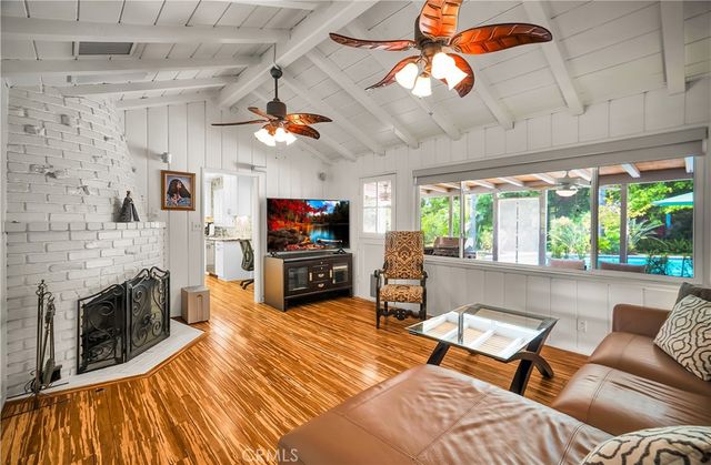 6843 Chisholm, Van Nuys, CA 91406