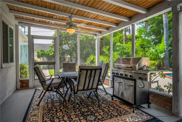 6843 Chisholm, Van Nuys, CA 91406
