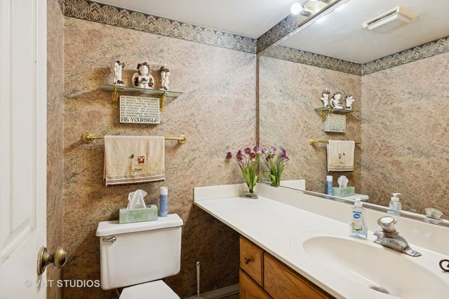 763 Blazing Star Trail, Cary, IL 60013