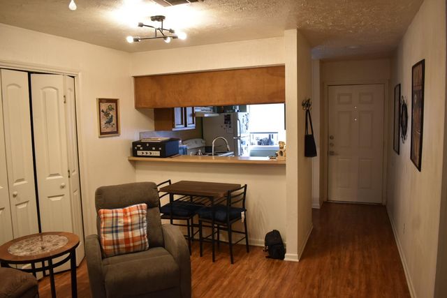 421 W San Antonio ST i 2, San Marcos, TX 78666