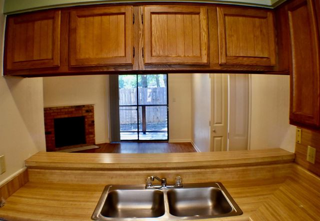421 W San Antonio ST i 2, San Marcos, TX 78666