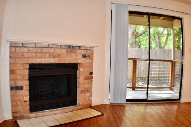 421 W San Antonio ST i 2, San Marcos, TX 78666