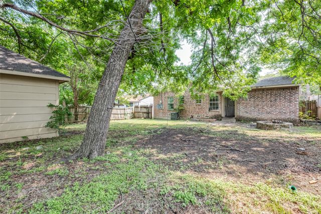 2351 Kingswood Drive, Dallas, TX 75228