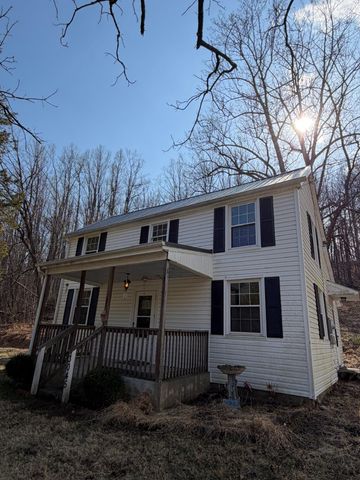 3045 Mountain Pass RD, Troutville, VA 24175