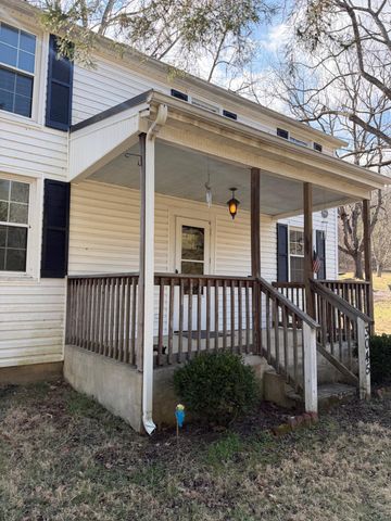 3045 Mountain Pass RD, Troutville, VA 24175