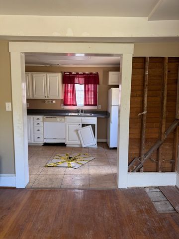 3045 Mountain Pass RD, Troutville, VA 24175