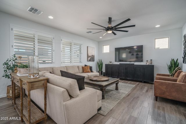 17633 W COLTER Street, Litchfield Park, AZ 85340