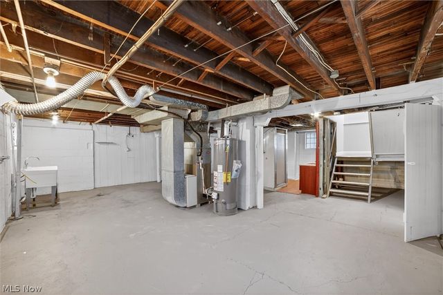 4874 E 95th Street, Garfield Heights, OH 44125