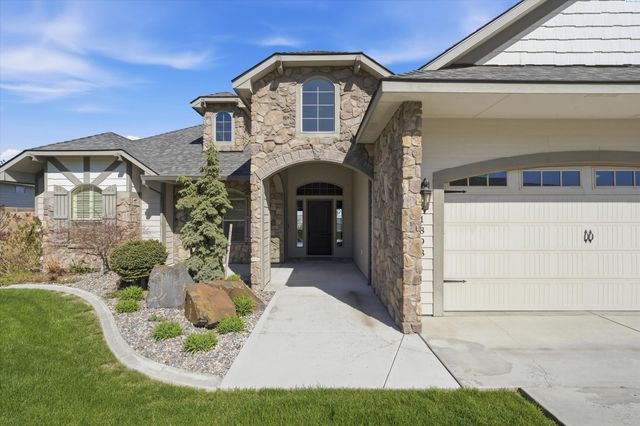 1898 W 52nd Ave, Kennewick, WA 99337