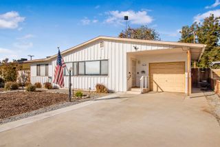 2634 W Iris Avenue, Visalia, CA 93277