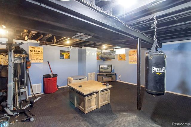 32155 Melton Street, Westland, MI 48186