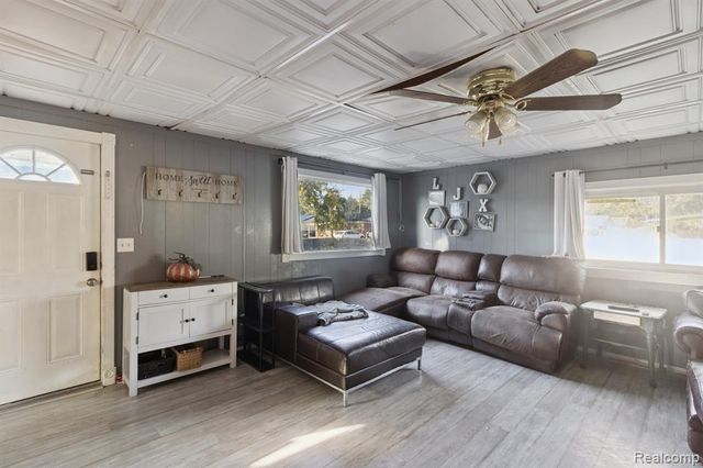 32155 Melton Street, Westland, MI 48186