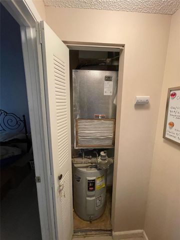 6976 SW 39th Street 205, Fort Lauderdale, FL 33314