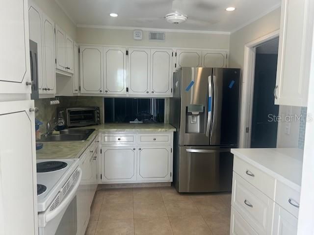 7461 W COUNTRY CLUB DRIVE N 201, Sarasota, FL 34243