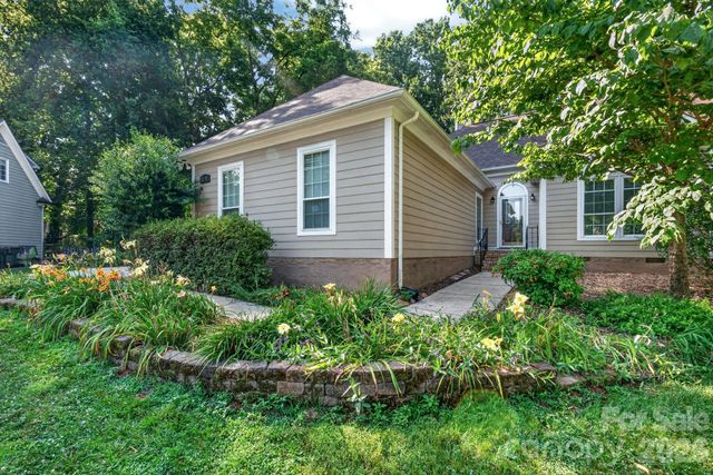 12500 Cedarford Court, Huntersville, NC 28078