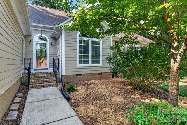 12500 Cedarford Court, Huntersville, NC 28078