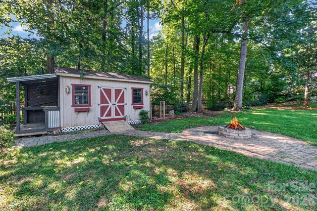 12500 Cedarford Court, Huntersville, NC 28078