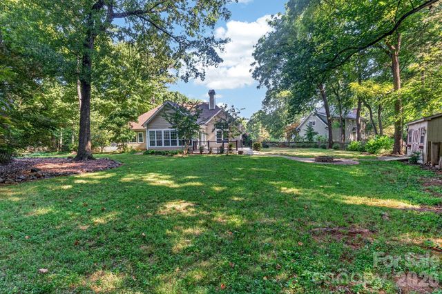 12500 Cedarford Court, Huntersville, NC 28078