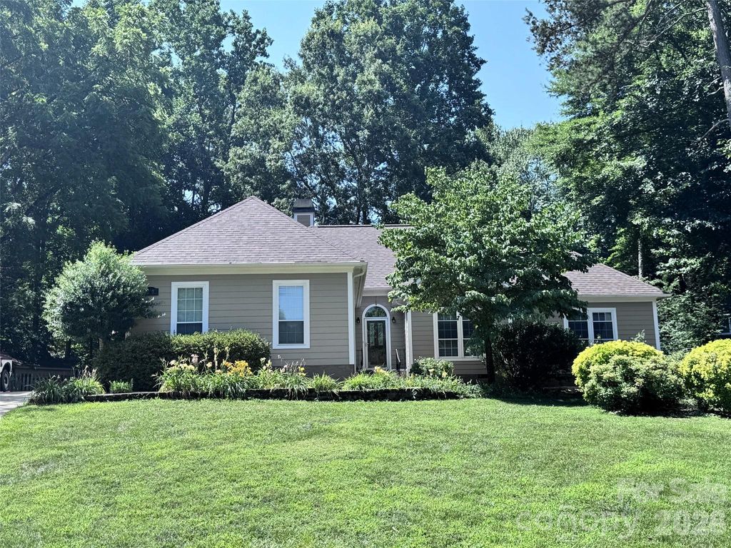 12500 Cedarford Court, Huntersville, NC 28078