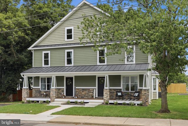 242 BLUE RIDGE AVE, Front Royal, VA 22630