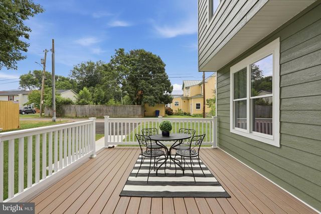 242 BLUE RIDGE AVE, Front Royal, VA 22630