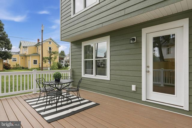 242 BLUE RIDGE AVE, Front Royal, VA 22630