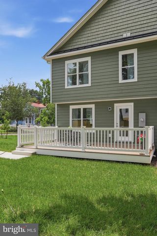 242 BLUE RIDGE AVE, Front Royal, VA 22630