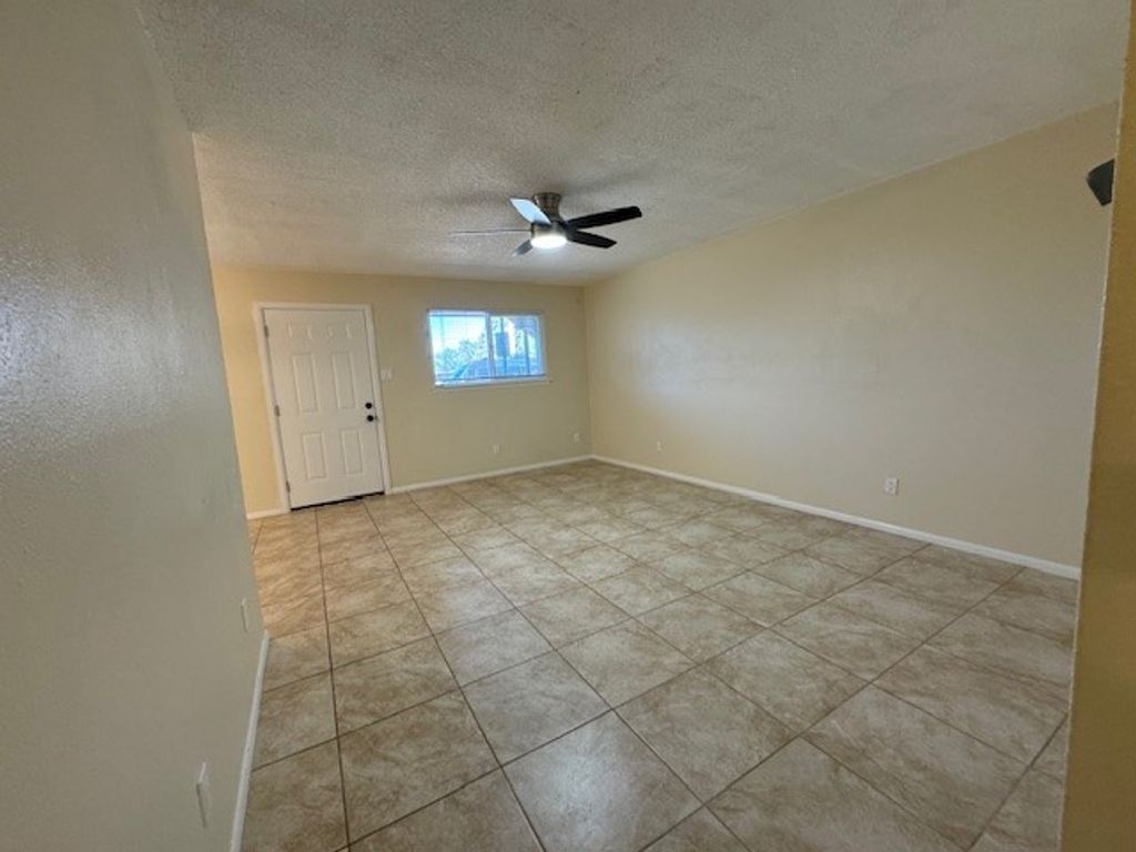 2800 Cerrillos Road 63, Santa Fe, NM 87507