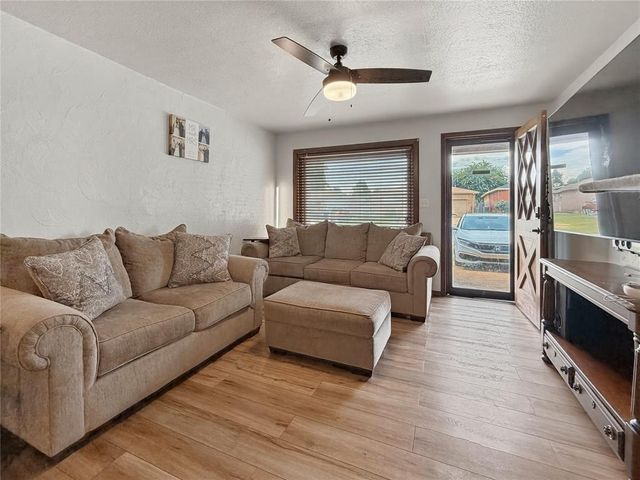 1514 W Watts Street, El Reno, OK 73036