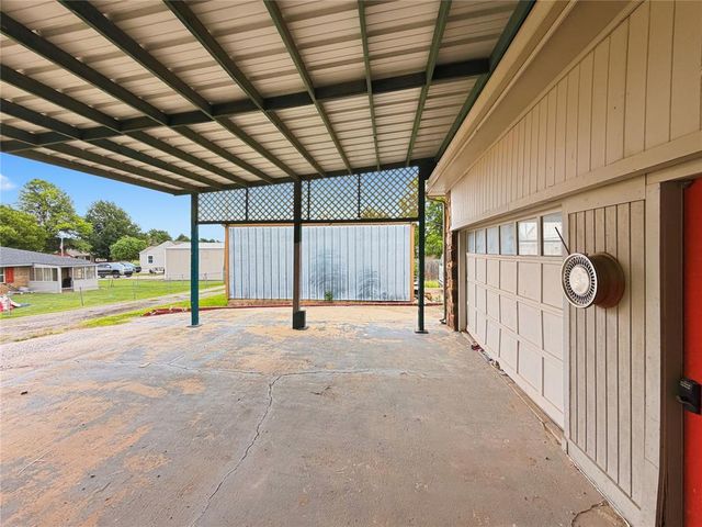1514 W Watts Street, El Reno, OK 73036