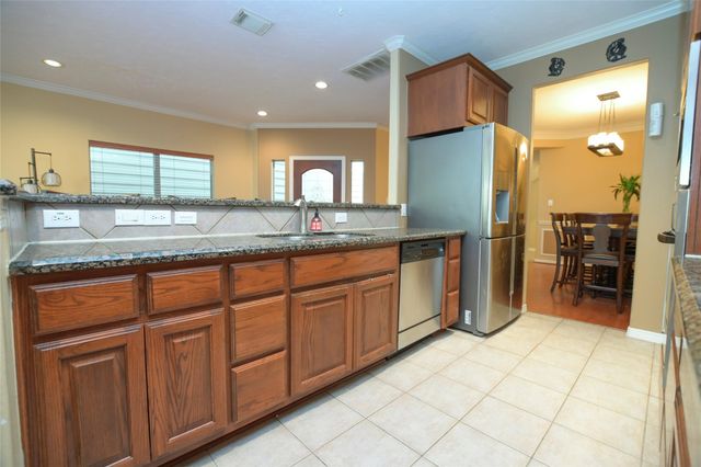 1375 Ella Place, Houston, TX 77008