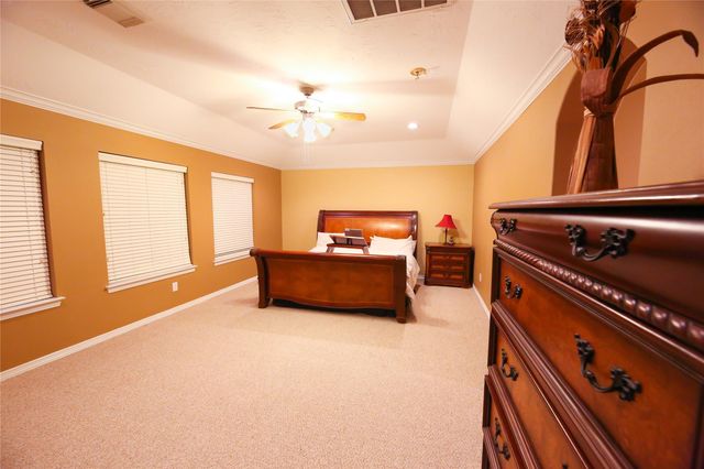 1375 Ella Place, Houston, TX 77008