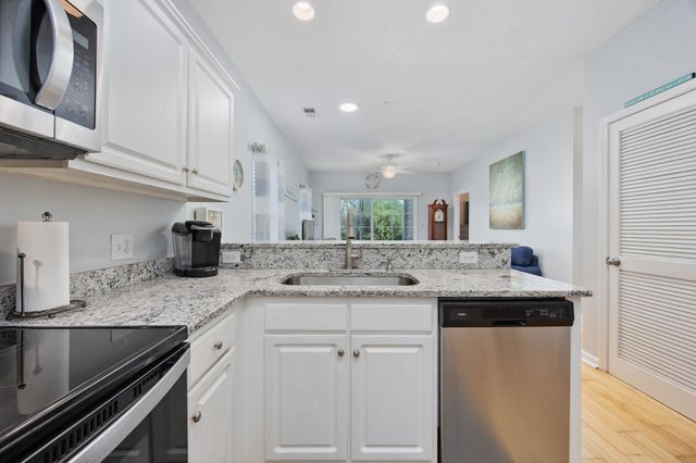 2000 Cross Gate Blvd Unit 102, Surfside Beach, SC 29575