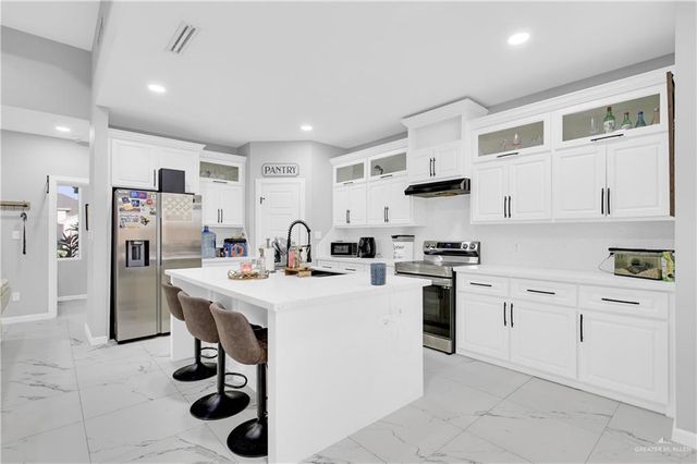 915 Rockford Drive, Alton, TX 78573