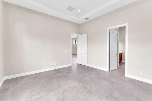 9114 SW Arco Way, Port St. Lucie, FL 34987