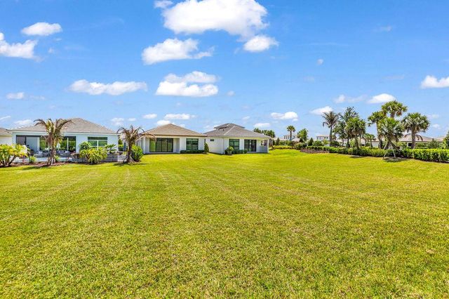 9114 SW Arco Way, Port St. Lucie, FL 34987