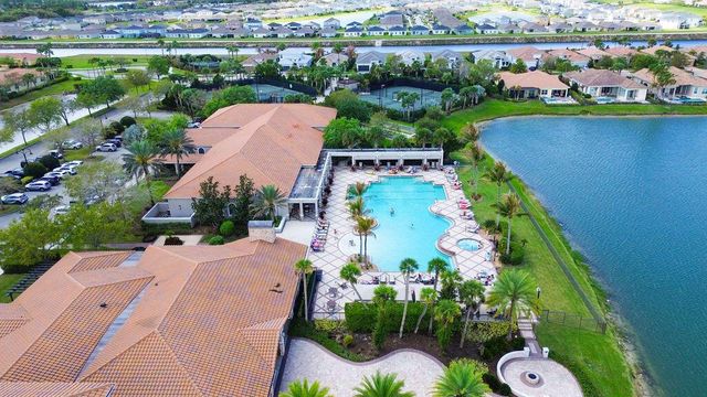 9114 SW Arco Way, Port St. Lucie, FL 34987