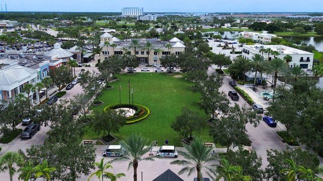 9114 SW Arco Way, Port St. Lucie, FL 34987