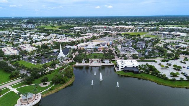 9114 SW Arco Way, Port St. Lucie, FL 34987