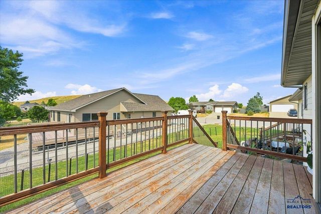 3510 ROUGHLOCK LN, Spearfish, SD 57783