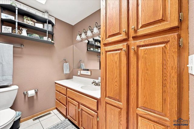 3510 ROUGHLOCK LN, Spearfish, SD 57783