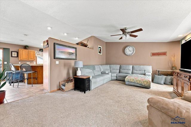 3510 ROUGHLOCK LN, Spearfish, SD 57783