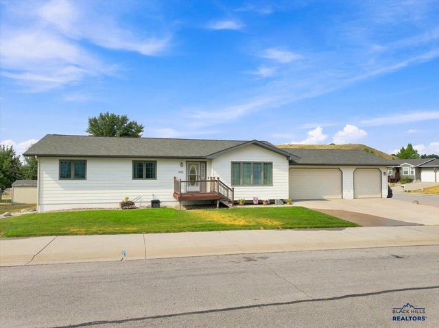 3510 ROUGHLOCK LN, Spearfish, SD 57783