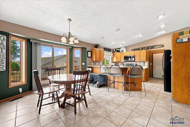 3510 ROUGHLOCK LN, Spearfish, SD 57783