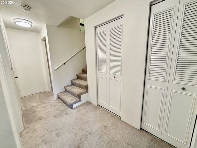 213 TRAILSIDE Loop, Eugene, OR 97405