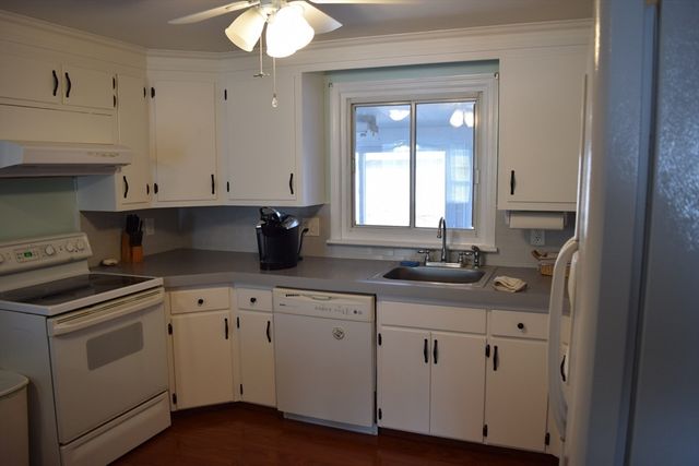 475 Cedar Ave, Swansea, MA 02777