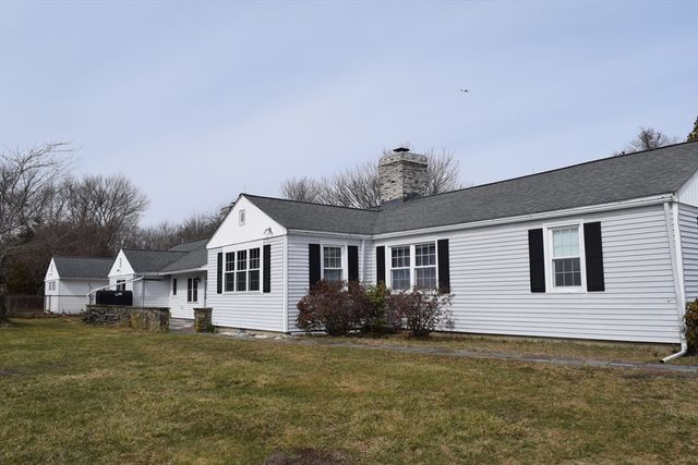 475 Cedar Ave, Swansea, MA 02777