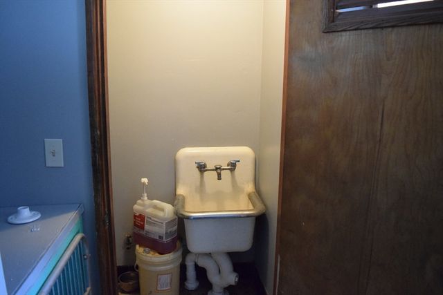 475 Cedar Ave, Swansea, MA 02777