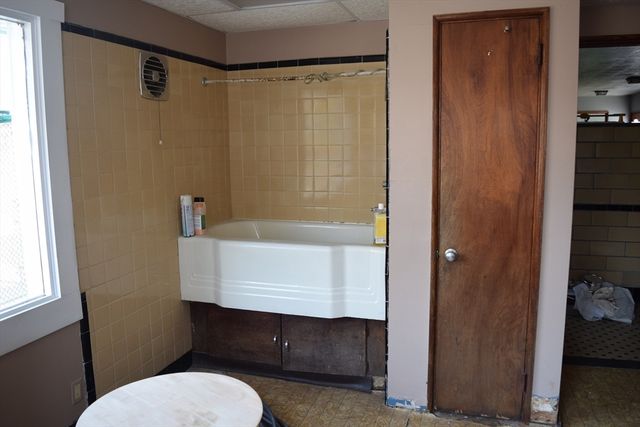 475 Cedar Ave, Swansea, MA 02777